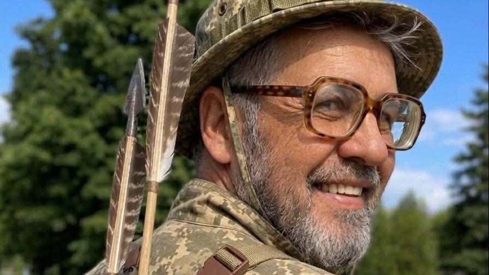 "Його мобілізували в квітні й відразу відправили у штурмову бригаду". Загинув актор Євген Бушмакін