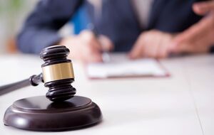 Участник конфликта с россиянками в отеле Грузии задержан, состоялся суд. Что известно