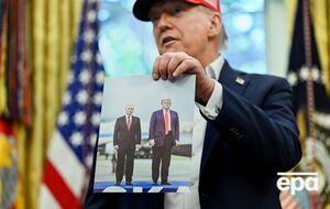 "Дух Анкориджа". В РФ решили превратить политический мем в бренд парфюмерии
