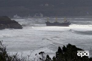 Россия запретила ночное движение судов в порту Новороссийска из-за атак украинских дронов – Reuters