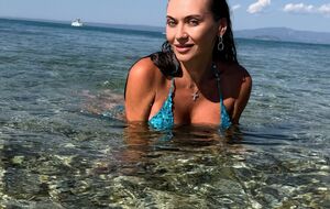 "Глаз не оторвать от красоты". Откровенные фото Саливанчук вызвали фурор в сети