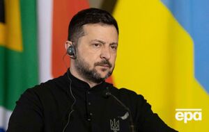 "Ніколи не дивлюся нерозумних". Зеленський відреагував на звинувачення Мендель у вживанні кокаїну