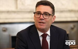 Более 100 британских миллионеров неожиданно обратились к правительству с просьбой повысить им налоги