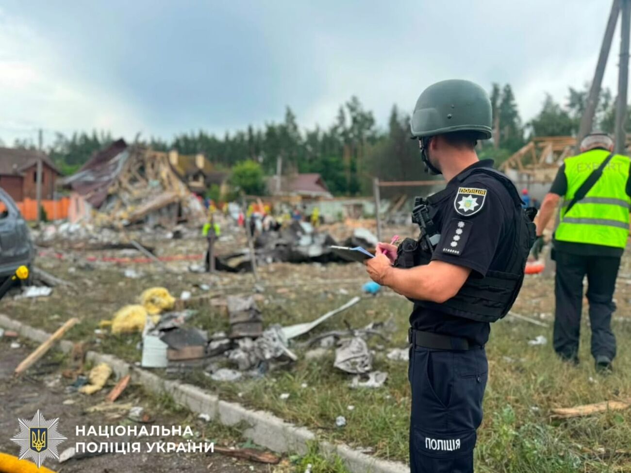 Зеленський після балістики по виставці зброї: Такі заходи не можна проводити поруч із будинками