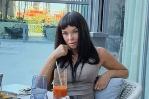 Ассия Ахат рассказала, что делает, чтобы в 60 лет оставаться стройной и привлекательной