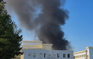 Україна вдруге за дві доби вдарила по стратегічному заводу в російському Кірові – Зеленський