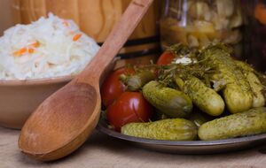Хрустящие и ароматные бочковые огурцы. Лучшая летняя закуска