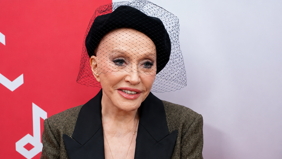 77-летняя Пугачева – откровенно о жизни за границей, возвращении на сцену и своей семье
