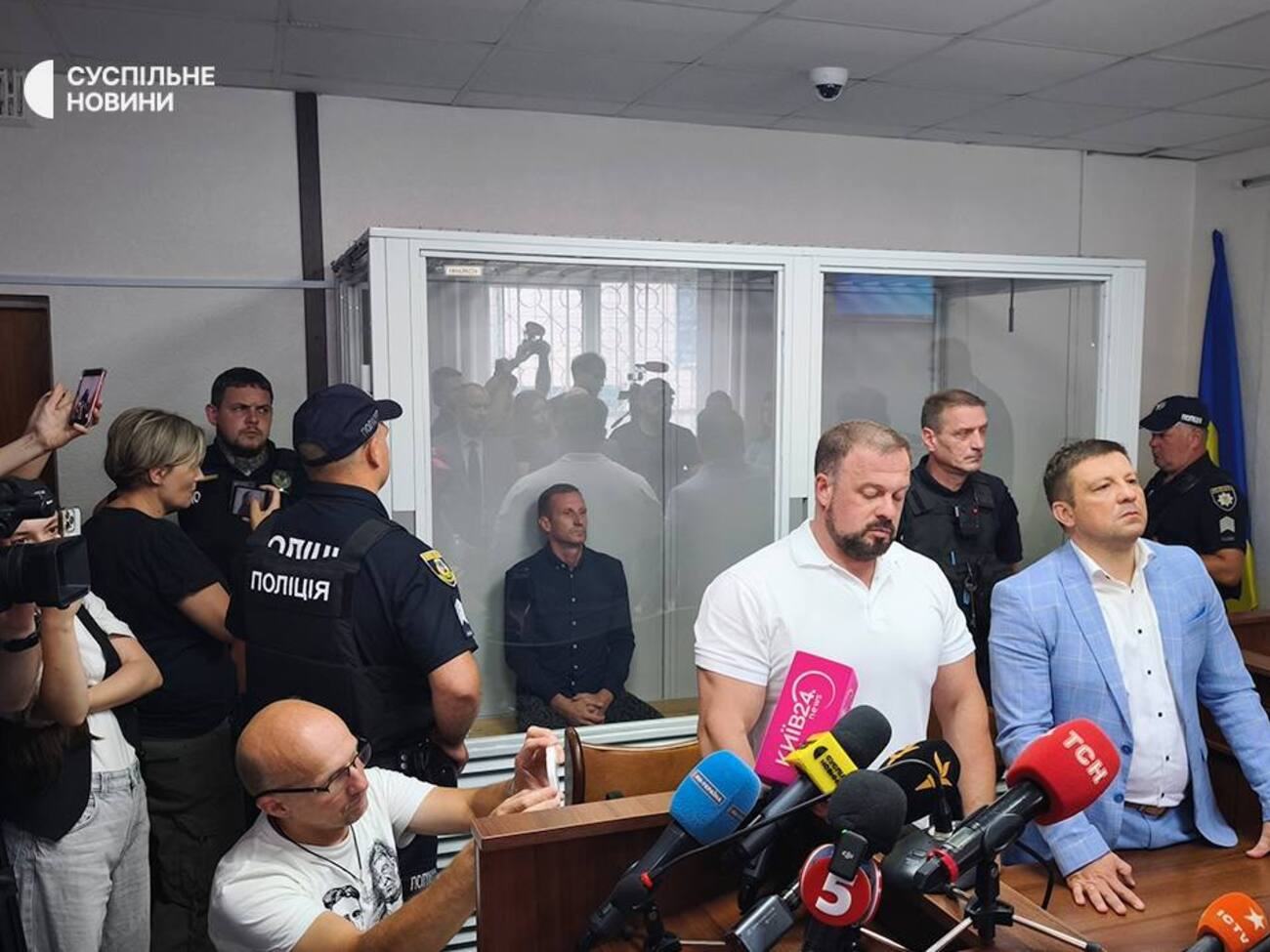 Організатора військової виставки у Київській області відправили під варту. Що про нього відомо