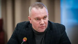 Ексдержсекретаря МЗС підозрюють у розкраданні понад 37 млн грн пожертв для України. Що відомо