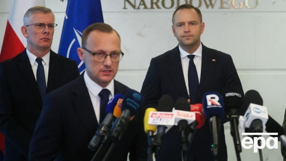 Речник Навроцького різко відповів на заклик Туска не мовчати про напади на українців у Польщі