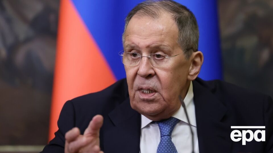 "Ситуация нешуточная". Лавров высказался о Западе и необходимости "здоровой злости" России