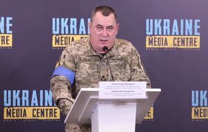 Драпатий зняв із посади начштабу Сухопутних військ ЗСУ. Той нібито твердив, що його начальником є Сирський
