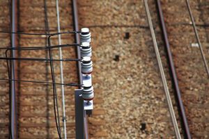 Нові тарифи на електроенергію та перевезення призведуть до закриття підприємств – УМП
