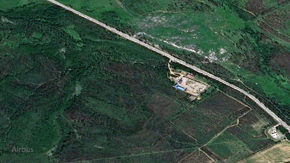 Очереди на АЗС в России видны из космоса. Фото