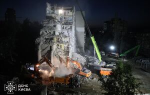 Число погибших от атаки РФ в Киеве возросло. Зеленский объяснил, почему Путин воюет против жилых домов