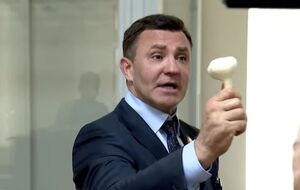 Икона в фольге, фото детей, сало. Что Тищенко собирался брать с собой в СИЗО, но не получилось