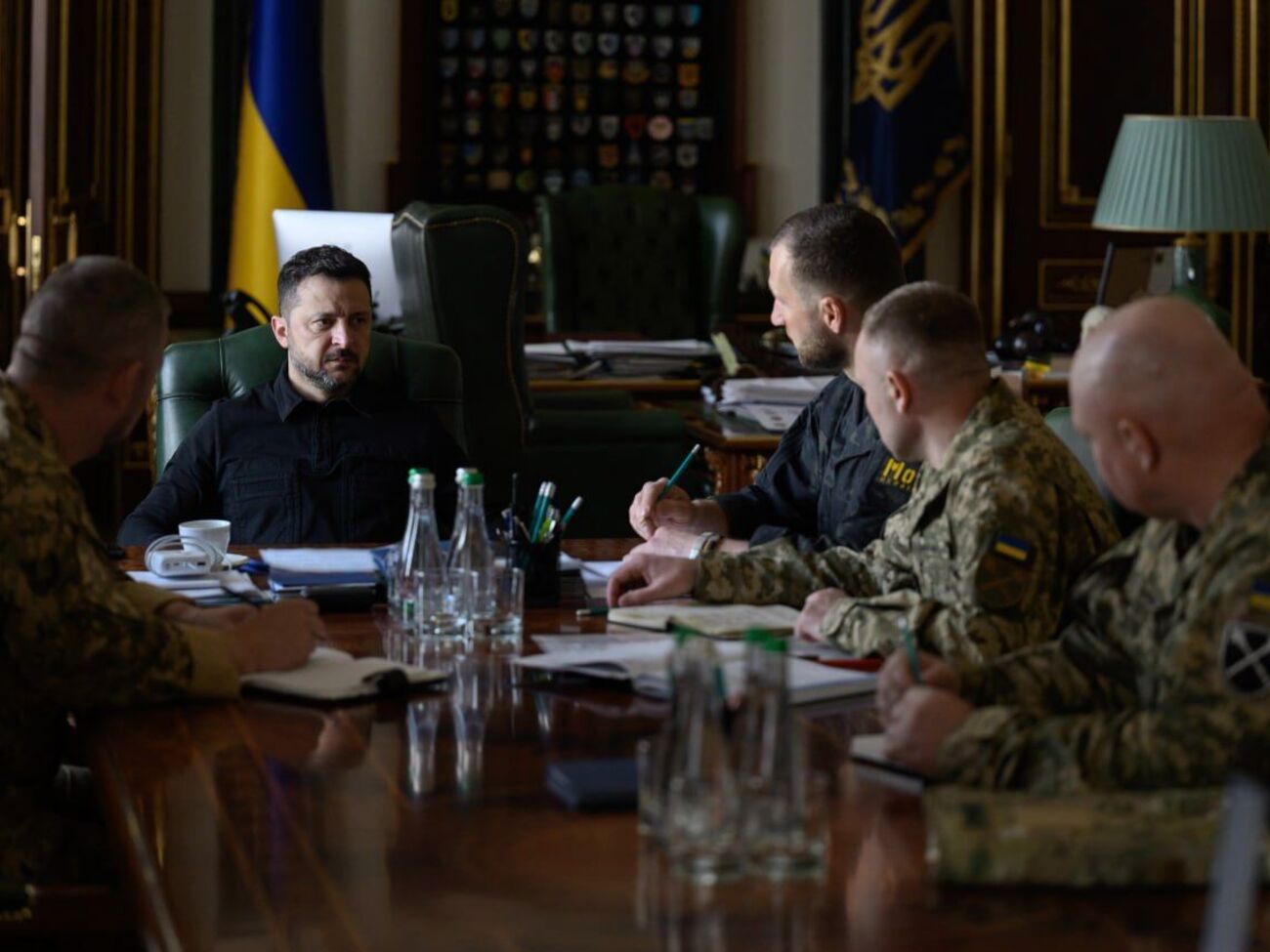 Зеленський зустрівся із Драпатим і Хмарою. Що обговорювали