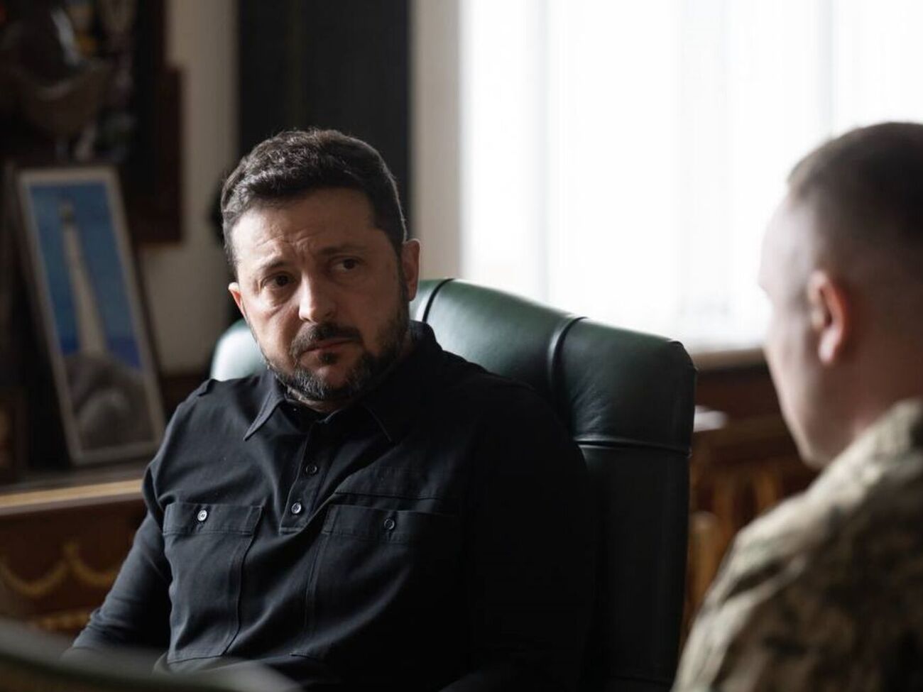 "Ситуація жорстка". Зеленський уперше заслухав доповідь Драпатого як головкома ЗСУ