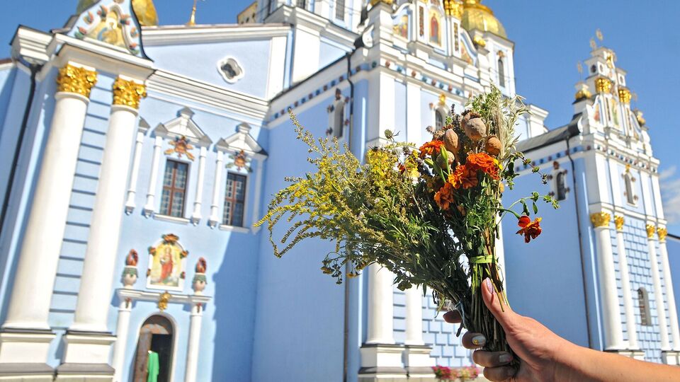 Коли святкують Маковія та як це робили українці в давнину