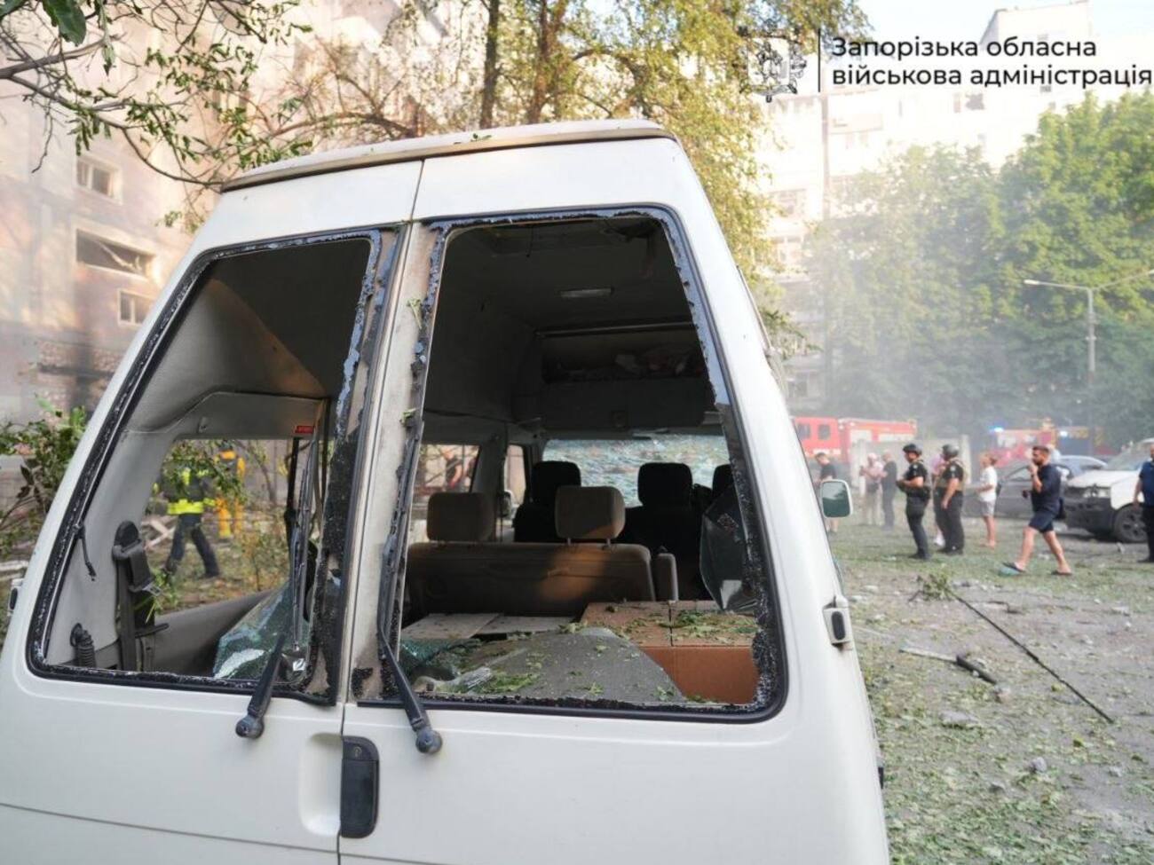 РФ ударила авиабомбами и БПЛА. В Сумах четверо погибших, в Запорожье ищут людей под завалами