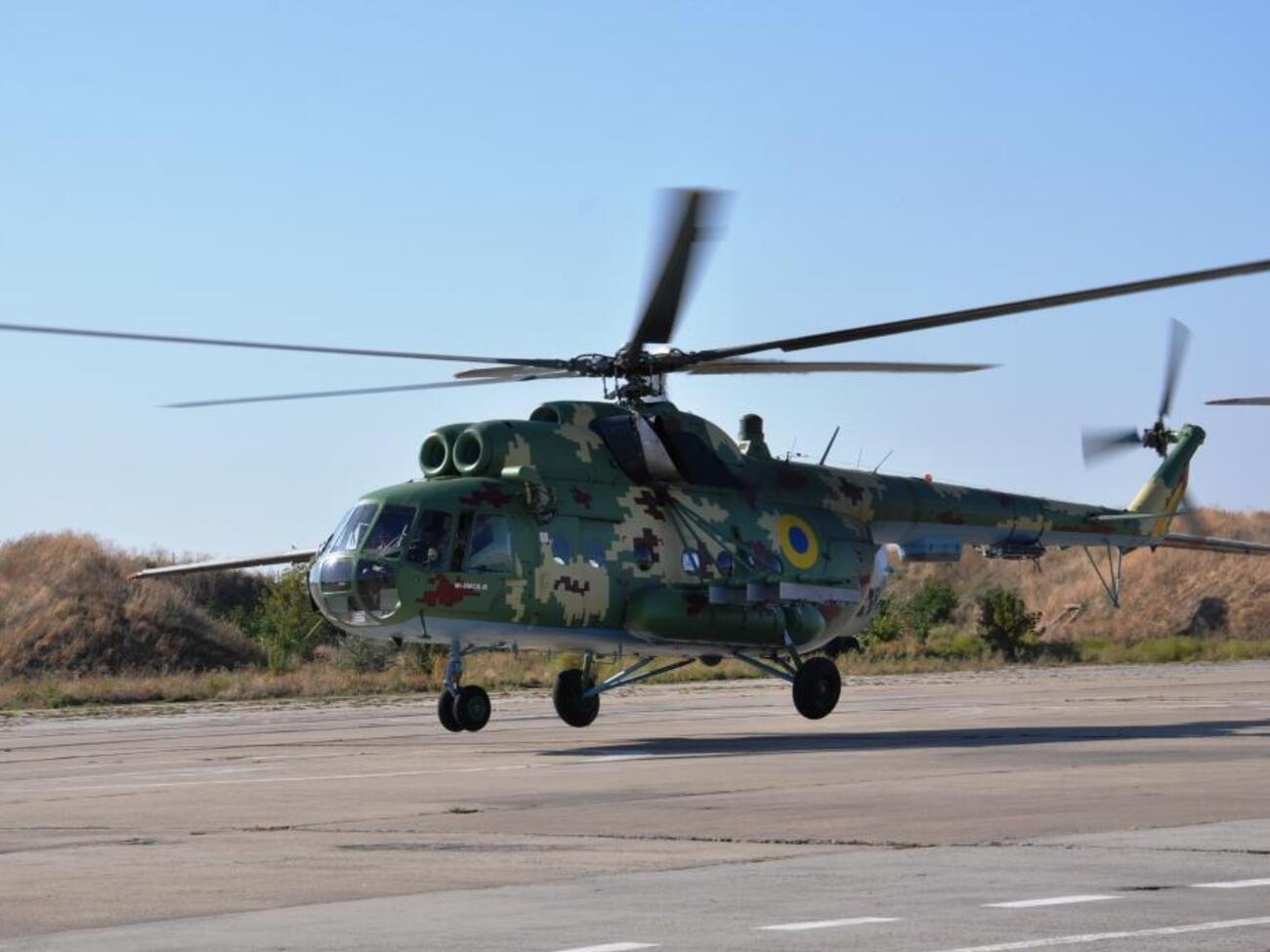 Під час відбиття атаки російських дронів загинув екіпаж вертольота Мі-8