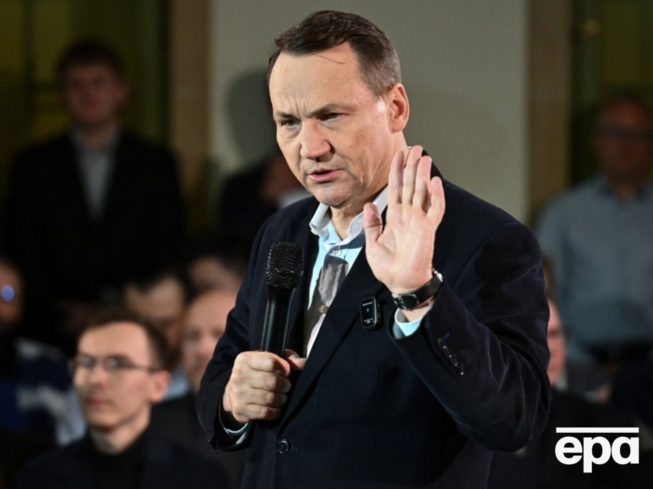 Сікорський порадив "стримувати емоції" в заявах про польсько-українські відносини. До чого тут Буданов