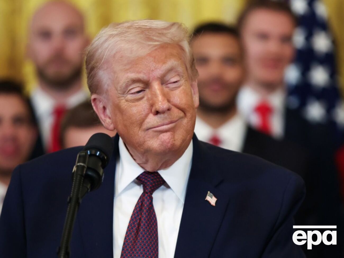 Трамп заявив, що був би "найбільшим комуністом в історії, поруч із Леніним", однак пояснив небезпеку ідеології