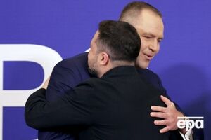 Зеленський і Навроцький уперше поговорили після скандалу з орденом. Як це було