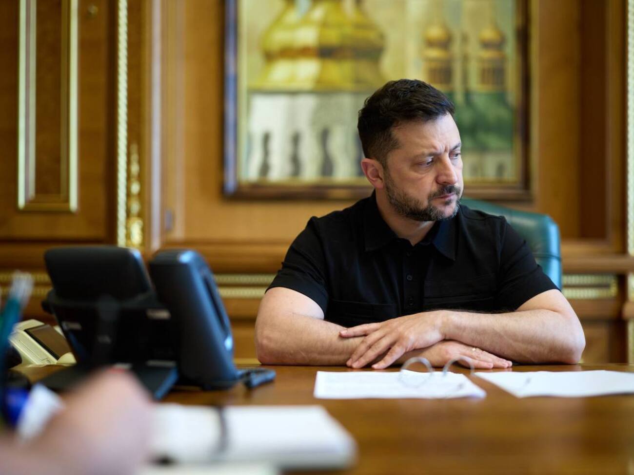 "Немає ракет до Patriot". Зеленський прокоментував удар балісткою по Києву, який забрав життя людей