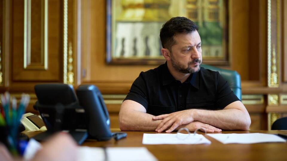 "Немає ракет до Patriot". Зеленський прокоментував удар балісткою по Києву, який забрав життя людей