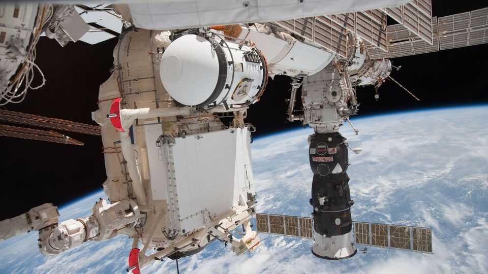 "Працюватиме як Starlink". РФ прискорила розгортання супутникової системи "Рассвет" – ГУР