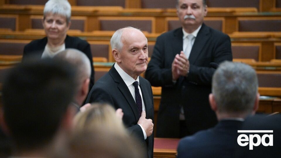 Новым президентом Венгрии стал экс-глава Верховного суда, уволенный Орбаном