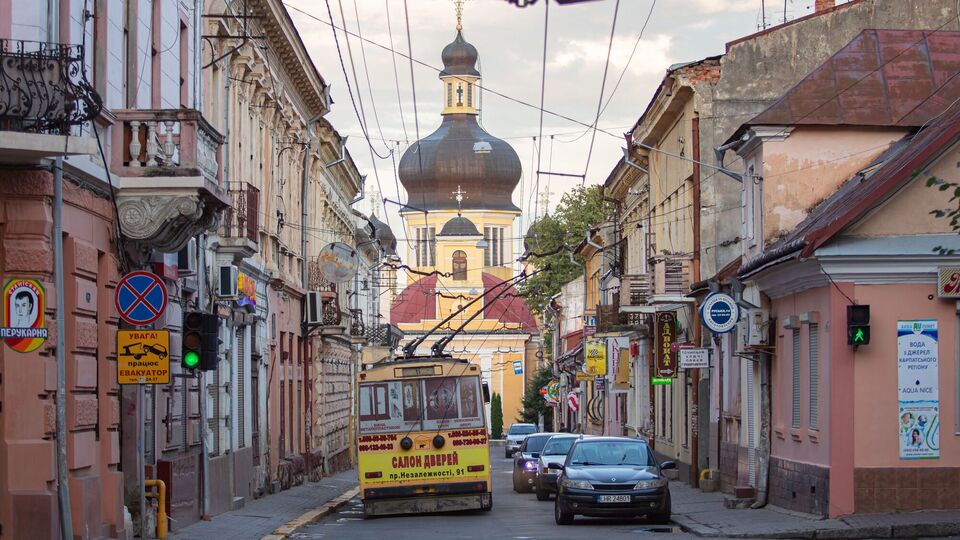 Водія маршрутки з Чернівців, який називав військових "дурними, бо пішли воювати", мобілізували