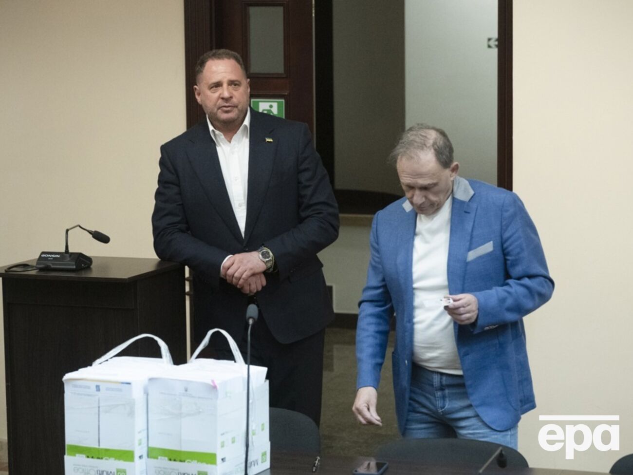 ВАКС залишив без змін рішення щодо обмежень Єрмака