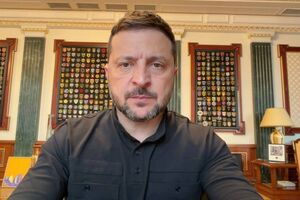 Зеленский раскрыл, почему в РФ с выборов сняли "Яблоко"