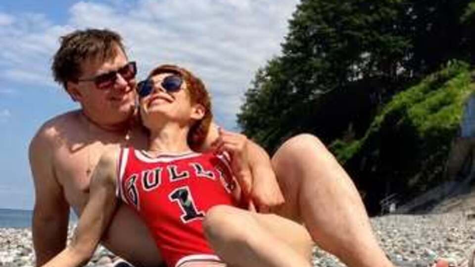 "Я жива людина". Ведуча Лебідь зробила уколи в інтимну зону. Розенко бурхливо відреагував