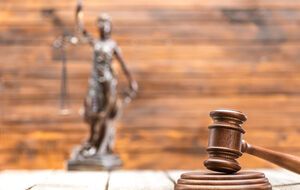 Міжнародні спостерігачі попередили про можливе відхилення ВАКС від принципу безсторонності суду у справі "Роттердам плюс"