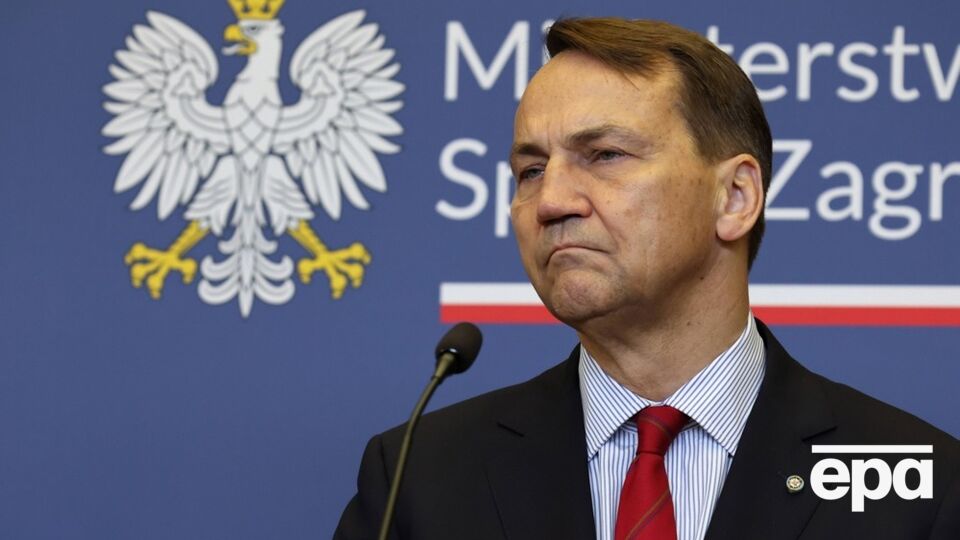 Глава МЗС Польщі звинуватив Маска у дискримінації поляків і згадав про гроші за Starlink для України