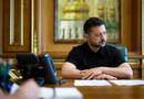 48-летний Зеленский взял штангу на грудь. Сколько раз он смог ее поднять. Видео