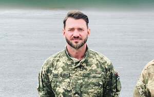 "Он зарабатывал хорошие деньги, но пожертвовал всем". Подруга Дикусара рассказала, где он служит
