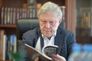 "Вас переехала система", могила во Львове. Кто такой Явлинский, чью партию сняли с выборов в РФ. Главное