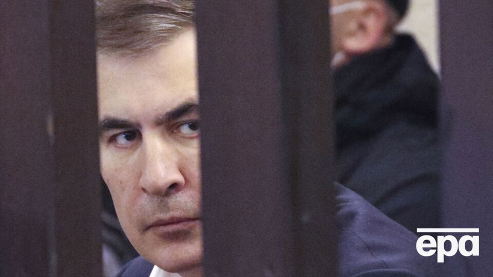 "Глубоко ненавидит все грузинское". В Тбилиси начали снос символа эпохи Саакашвили. Что известно