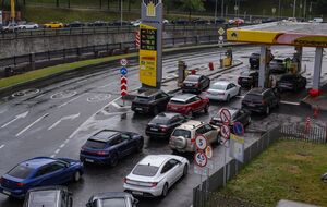 У Москві та регіоні після ударів українських БПЛА знову з’явилися черги на АЗС, бензину немає – російські ЗМІ