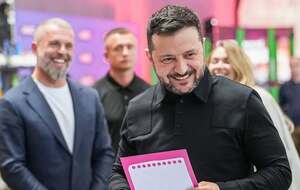 "Никто не сможет отнять у меня море". Зеленский – о мечтах, семье и силе объятий