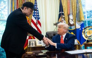Трамп и Маск воссоединились после ссоры. WSJ объяснила, почему это выгодно им обоим