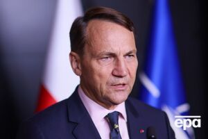 Сикорский призвал создать "Европейский легион" и задействовать в нем украинских ветеранов. Подробности