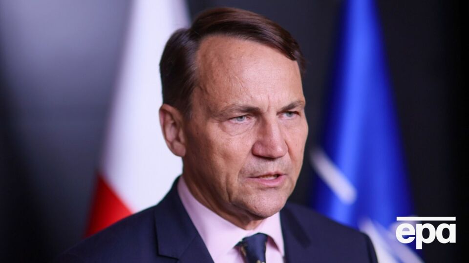 Сікорський закликав створити "Європейський легіон" і залучити до нього українських ветеранів. Подробиці