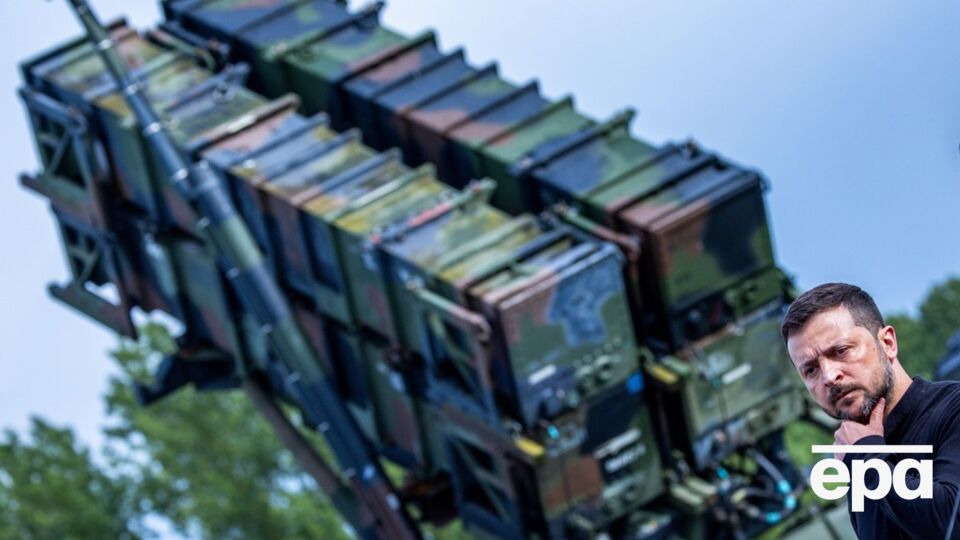 "Востаннє стріляли 10 тижнів тому". CNN розповів про критичний брак ракет до Patriot в Україні