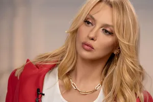 "Вона витіснила Баскова з України". Кулеба емоційно висловився про творчість Полякової